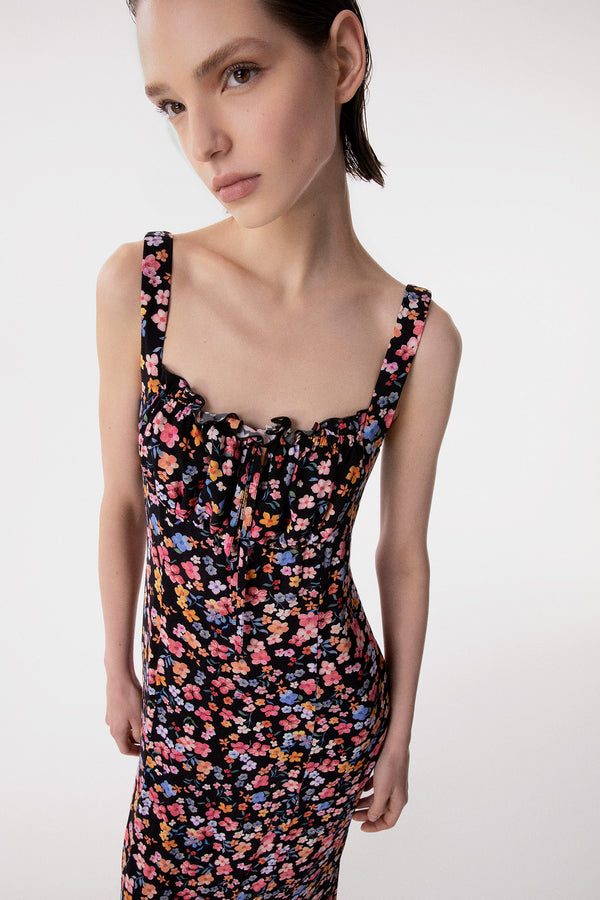 MEGAN - ABITO LUNGO CON SCOLLO SQUADRATO E ARRICCIATURE IN CREPE