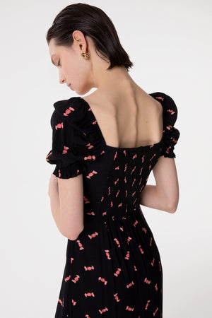NIKITA - ABITO MIDI A MEZZA MANICA CON VOLANT SULLO SCOLLO IN CREPE