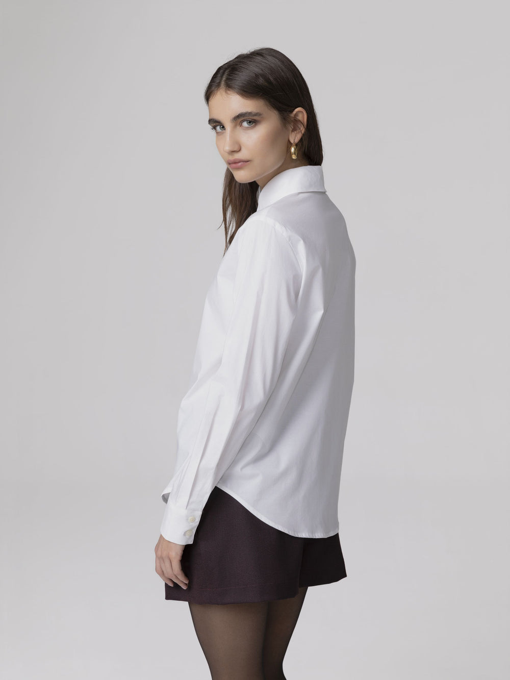 CAMICIA IN POPELINE CON ABBOTTONATURA NASCOSTA