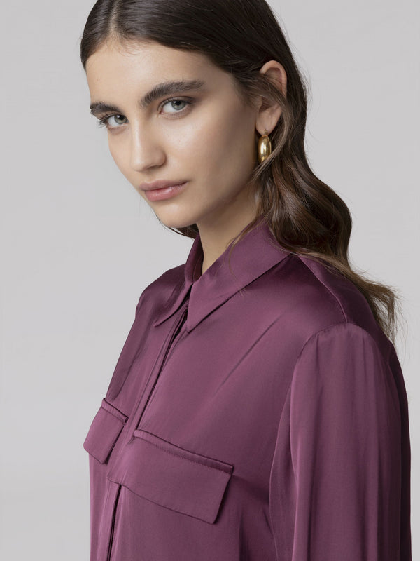 CAMICIA REGULAR CON ABBOTTONATURA NASCOSTA E PIPING