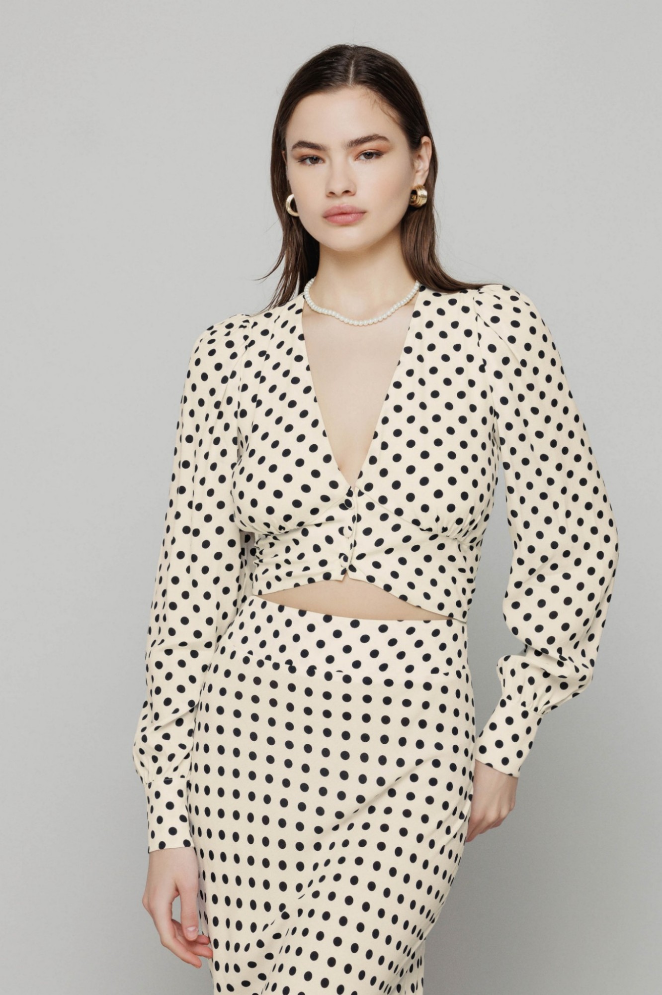 Picture of Emily - v-neck top with buttons • Ecru polka dots